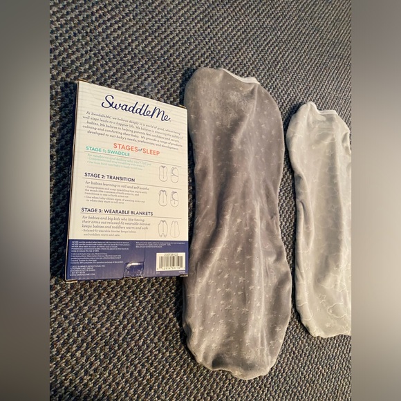 Swaddle me pod. 2 zip compression swaddle cozy soft velboa. Stage 1 newborn. - Picture 4 of 8